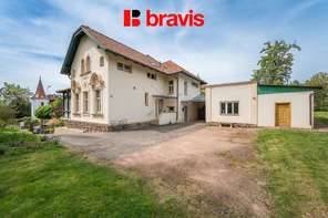 Prodej vily 5+kk na výjimečném místě, Tišnov, Riegerova ulice, nádherná, rozlehlá zahrada, pozemek 1800m², sklep, parkování