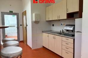 Pronájem kanceláří na ul. Hviezdoslavova, Brno - Slatina, parkovací místa, 257 m2