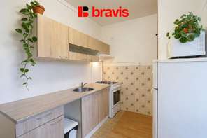 Pronájem bytu 1+1, ul. Křídlovická, Brno - střed, výborná dostupnost, sklep, balkon s výhledem do vnitrobloku