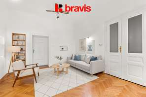 Exkluzivní prodej bytu 3+kk, Brno- centrum, Jakubské náměstí, balkón, zimní zahrada.
