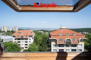 Prodej světlého mezonetového bytu 3+kk s lodžií, sklepem a nádherným výhledem, Brno – Kohoutovice, ul. Chopinova