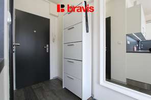 Pronájem bytu 1+1, ulice Šťouračova, Brno - Bystrc, zařízený, lodžie, sklep, klidná lokalita