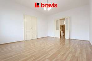Pronájem bytu 3+1 po kompletní rekonstrukci s balkonem, Brno – Černá Pole, ul. Kunzova