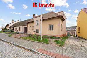 Prodej rodinného domu 3+1, obec Klobouky u Brna, sklep, garáž, zahrada