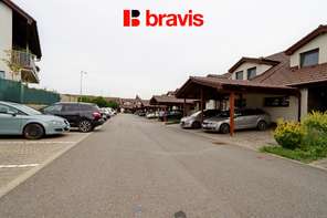 Pronájem rodinného domu 5+kk, ul. Jabloňová, Moravany, Brno-venkov, zahrada, terasa, 2 parkovací místa