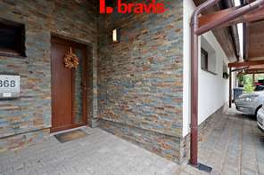 Pronájem rodinného domu 5+kk, ul. Jabloňová, Moravany, Brno-venkov, zahrada, terasa, 2 parkovací místa