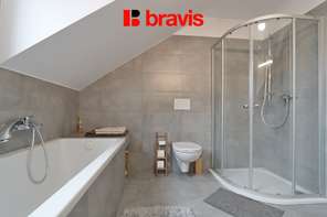 Pronájem rodinného domu 5+kk, ul. Jabloňová, Moravany, Brno-venkov, zahrada, terasa, 2 parkovací místa