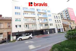 Pronájem bytu 1+kk, Brno - Královo Pole, ul. Poděbradova, částečně zařízený, parkování