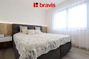 Pronájem bytu 2+kk, ulice Kumpoštova, Brno-Sadová, zařízený, výtah, velká terasa, sklep, garážové stání
