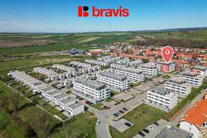 Prodej garážového stání 26 m² – Slavkov u Brna, Zelnice III