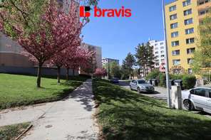 Pronájem bytu 1+kk, Brno - Bystrc, ul. Opálkova, zrekonstruovaný, balkon, sklep