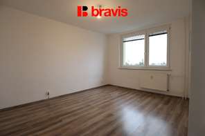 Pronájem bytu 3+kk, ulice Mikulčická, Brno - Slatina, nezařízený, klidná lokalita, lodžie, sklep
