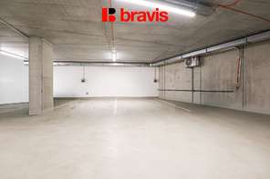 Pronájem garážového stání, Brno - Staré Brno, rezidence Centropolis, ul. Nové sady