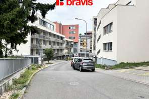 Pronájem garážového stání 12 m², Brno - Štýřice
