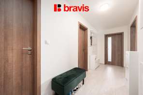 Prodej moderního bytu 2+kk, ul. Poříčí, Brno - Pisárky, rezidence Riverside, sklep, balkon, parkovací stání