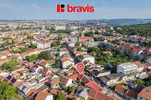 Prodej rodinného domu 5+kk, ul. Jamborova, Brno-Židenice, dvůr, parkovací stání, pěkný udržovaný stav