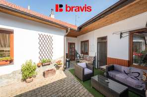 Prodej rodinného domu 5+kk, ul. Jamborova, Brno-Židenice, dvůr, parkovací stání, pěkný udržovaný stav