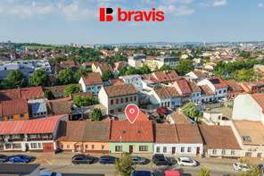 Prodej rodinného domu 5+kk, ul. Jamborova, Brno-Židenice, dvůr, parkovací stání, pěkný udržovaný stav