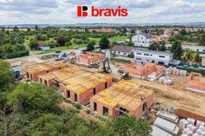 Prodej domu 5+kk (C3) 557,1 m2 v novém projektu Špica bydlení, Brno - Tuřany, zahrada, terasa, garáž.