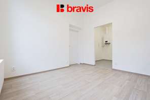 Pronájem bytu 2+1 59 m², ul. Zahradnická - Staré Brno, po kompletní rekonstrukci, sklep