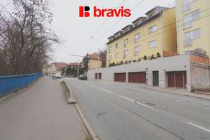 Pronájem nebytového prostoru,  Brno - Jundrov , ul. Veslařská, částečně zařízený, možnost parkování