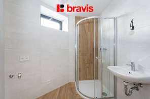 Prodej novostavby moderního bytu 1+kk, 35 m², Brno - Černovice, sklep, parkování