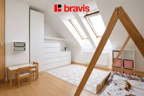 Pronájem moderního mezonetového bytu 3+kk, sklep, parkovací stání