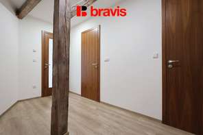 Pronájem bytu 1+kk, 58 m², Brno - střed, ulice Koliště, podkrovní byt, klimatizace, podlahové vytápění