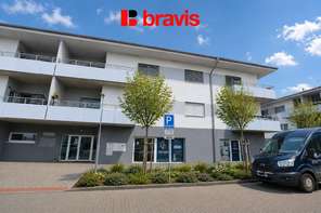 Commercial space for rent with a shop window, 124 m², Kobylnice, U Řempa street
