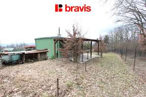 Prodej chaty 1+kk, Brno - Medlánky, vlastní pozemek, zděné, po kompletní rekonstrukci, celoročně obyvatelné, terasa, zahrada