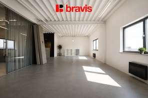 Rent commercial Commercial premises 280 m², Moravany