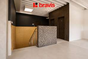 Rent commercial Commercial premises 280 m², Moravany