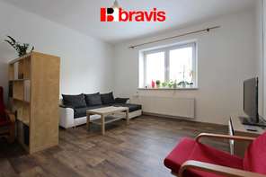 Pronájem bytu 2+1, ulice Lužná, Brno - Komárov, balkon, společná zahrada