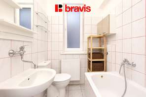 Pronájem bytu 2+1, ulice Lužná, Brno - Komárov, balkon, společná zahrada