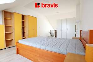 Pronájem bytu 2+kk, u. Křenová, Brno - Trnitá, po rekonstrukci, zařízený