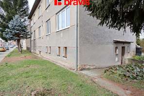 Pronájem bytu 2+1 se zahradou, Rosice u Brna, ul. Mrštíkova, klidná lokalita, částečně zařízený, sklep