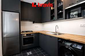 Pronájem bytu 2+1 54 m², Brno - Trýbova, Balkon