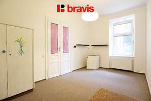 Pronájem prostorného bytu 4+1, 108 m² - Brno Veveří, možné i pro studenty, centrum města, skvělá lokalita