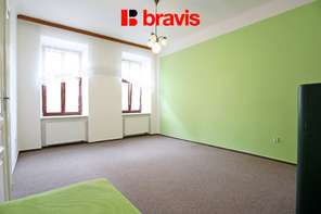 Pronájem prostorného bytu 4+1, 108 m² - Brno Veveří, možné i pro studenty, centrum města, skvělá lokalita