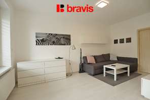 Pronájem bytu 1+kk, Brno - Starý Lískovec, ulice U Leskavy, zařízený, balkon