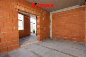 Pronájem obchodního prostoru 30 m², Rosice ul. Brněnská, novostavba, možnost dokončení dle vašich představ