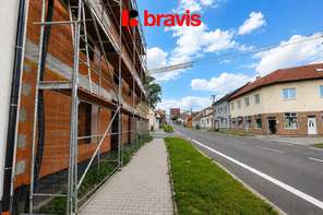 Pronájem obchodního prostoru 30 m², Rosice ul. Brněnská, novostavba, možnost dokončení dle vašich představ