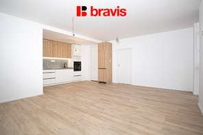 Prodej moderního ateliéru 2+kk, novostavba Auerswald, blízko centra, možnost garážového stání