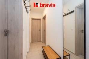 Prodej velmi prostorného bytu 2+1 68 m², Rosice, parkovací stání a sklep v ceně