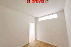 Prodej prostorné moderní novostavby bytu 2,5+kk, 56 m2, Lipůvka u Brna, balkon, parkovací stání a sklep v ceně