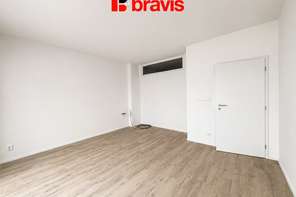 Prodej prostorné moderní novostavby bytu 2,5+kk, 56 m2, Lipůvka u Brna, balkon, parkovací stání a sklep v ceně