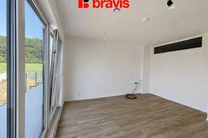 Prodej prostorné moderní novostavby bytu 2,5+kk, 56 m2, Lipůvka u Brna, balkon, parkovací stání a sklep v ceně