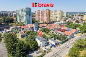 Prodej nízkoenergetického rodinného domu, Brno - Královo Pole, garáž, sklep, dostatek parkování, pozemek 400m²