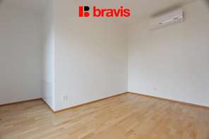 Podnájem bytu 3+kk,  ulice Úpatní, Brno - Nový Lískovec, balkon, klimatizace, možnost parkování