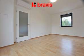 Podnájem bytu 3+kk,  ulice Úpatní, Brno - Nový Lískovec, balkon, klimatizace, možnost parkování